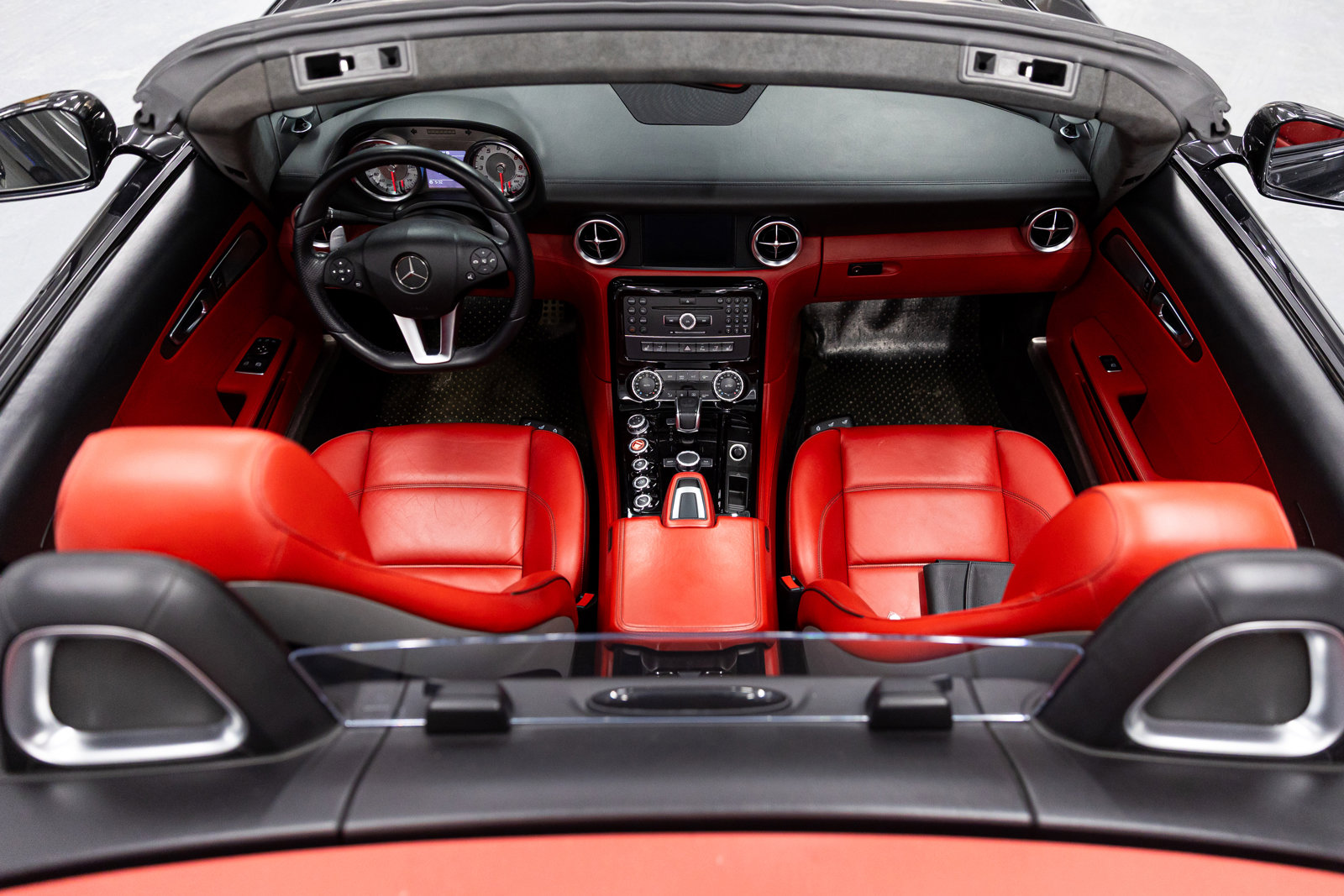 Used 2012 Mercedes-Benz SLS AMG Roadster image 24