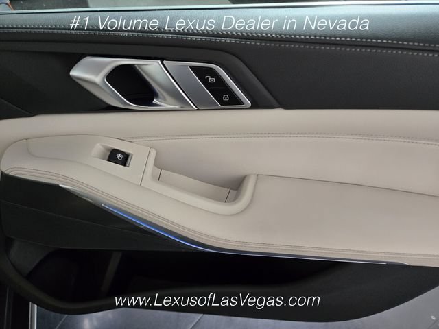 Used 2023 BMW X5 xDrive45e w/ Executive Package AWD/4WD image 25