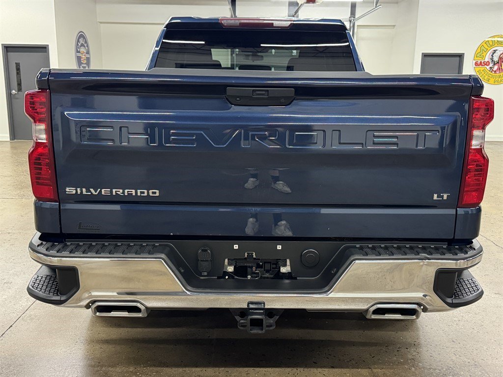 Used 2021 Chevrolet Silverado 1500 LT w/ Z71 Off-Road Package AWD/4WD image 11