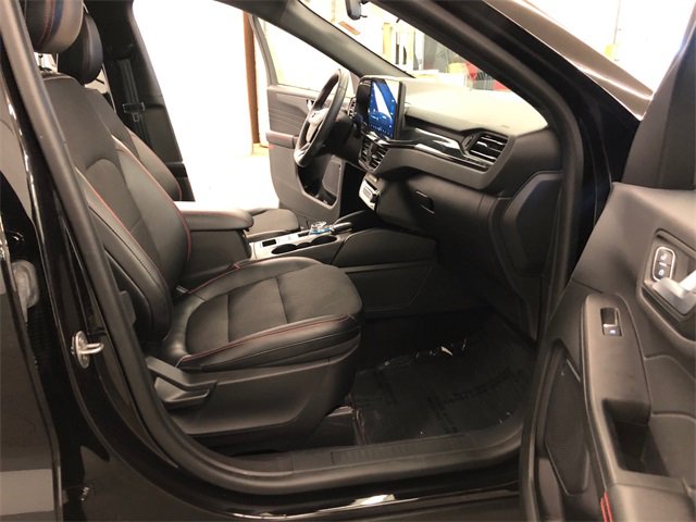 Used 2023 Ford Escape ST-Line w/ Tech Pack #1 image 34