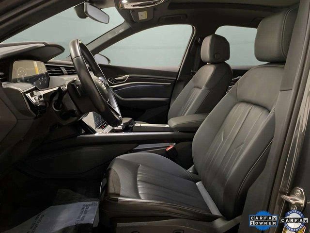 Used 2024 Audi Q8 e-tron Premium Plus image 20