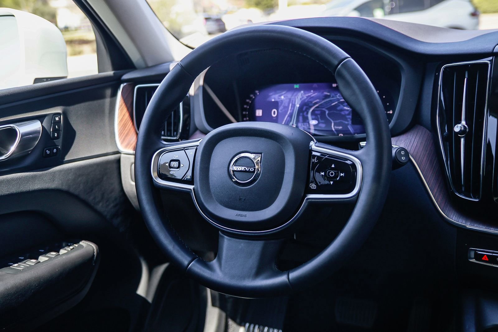 Used 2023 Volvo XC60 T8 Plus w/ Protection Package Premier image 17