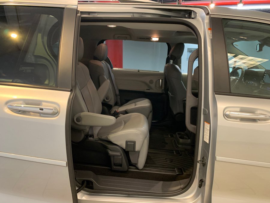 Used 2023 Toyota Sienna Limited w/ Protection Package (TMS) AWD/4WD image 65