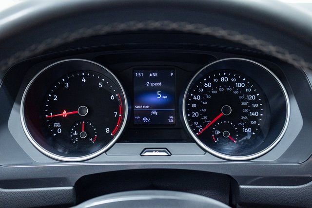 Used 2021 Volkswagen Tiguan S image 2