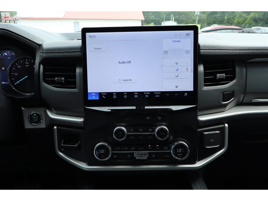 Used 2022 Ford Expedition Max XLT AWD/4WD image 36