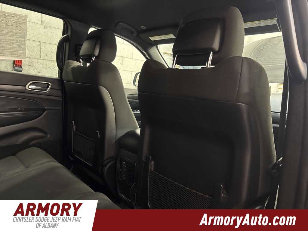 Used 2020 Jeep Grand Cherokee Laredo w/ 18" Wheel & 8.4" Radio Group image 32