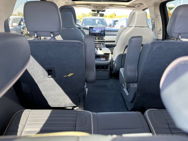 Used 2022 Lincoln Navigator Black Label AWD/4WD image 13