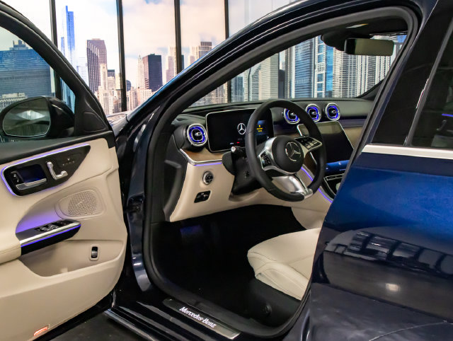 Certified 2022 Mercedes-Benz C 300 4MATIC Sedan image 13