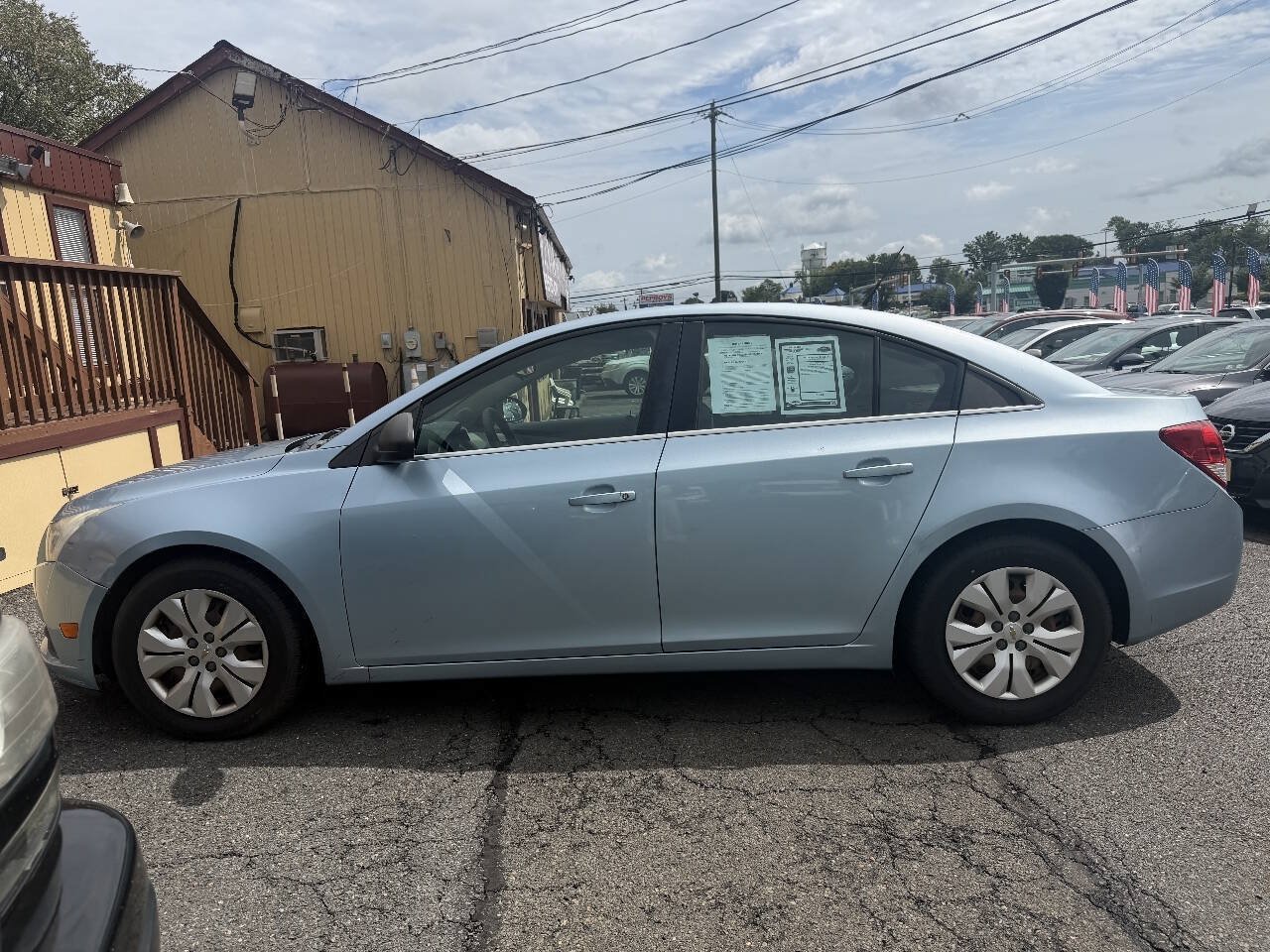 Used 2012 Chevrolet Cruze LS FWD image 1