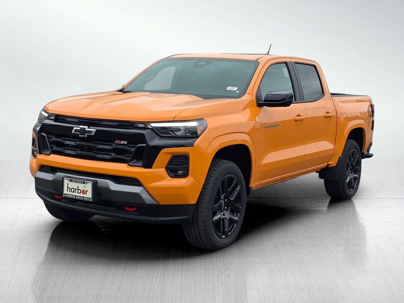 New 2025 Chevrolet Colorado Z71 w/ Technology Package AWD/4WD image 3