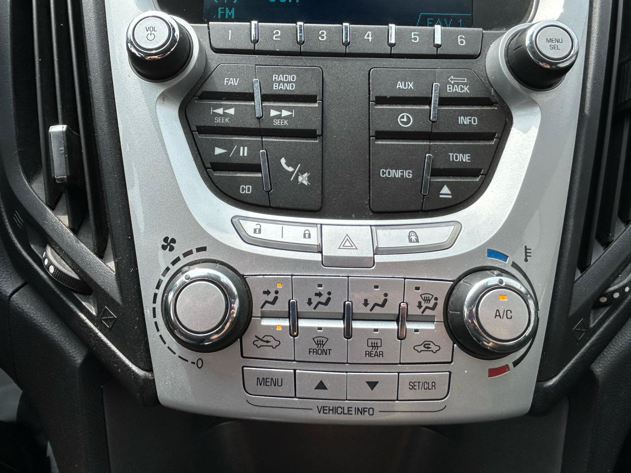 Used 2014 Chevrolet Equinox LS FWD image 23