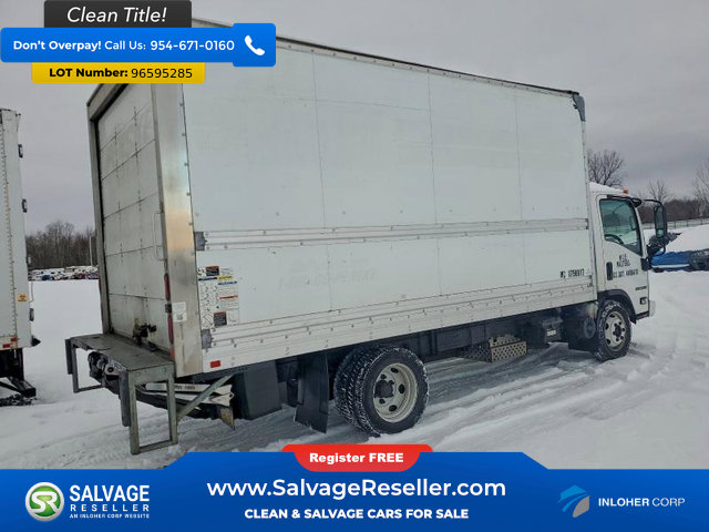 Used 2018 Isuzu NPR image 4