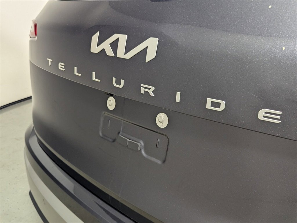 New 2025 Kia Telluride S image 8