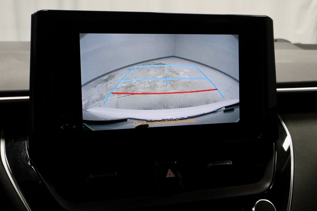 Used 2024 Toyota Corolla LE image 2