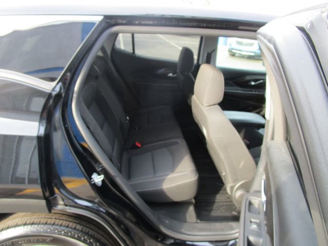 Used 2023 GMC Terrain SLE w/ LPO, Floor Liner Package image 23