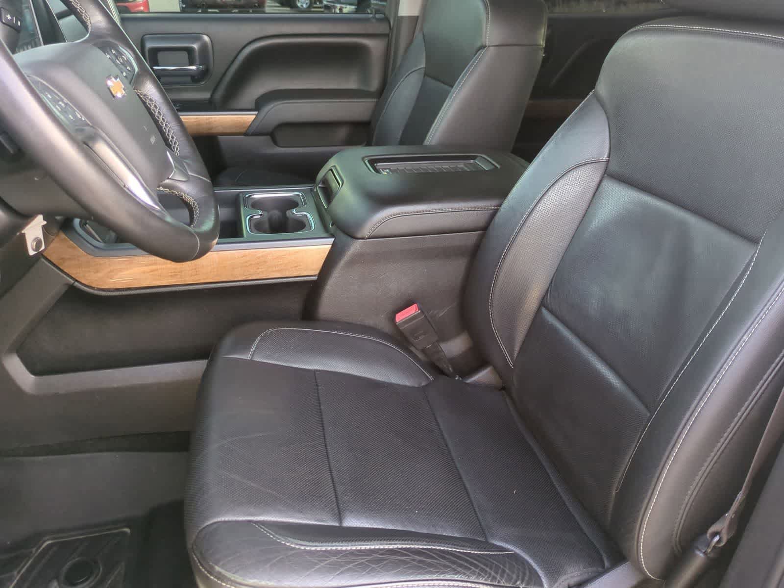 Used 2017 Chevrolet Silverado 1500 LTZ w/ Sport Package AWD/4WD image 32