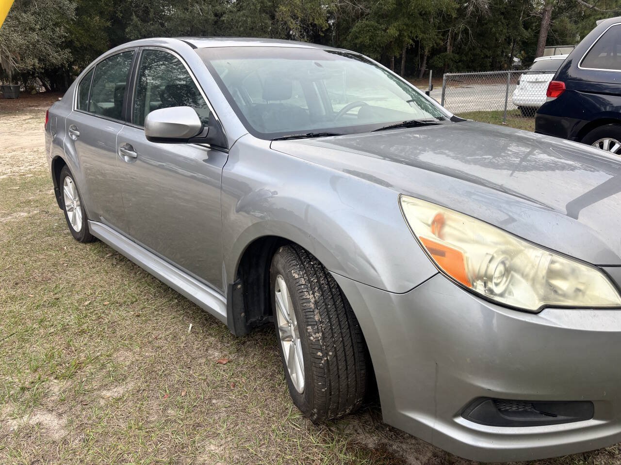 Used 2011 Subaru Legacy 2.5i Limited AWD/4WD image 9