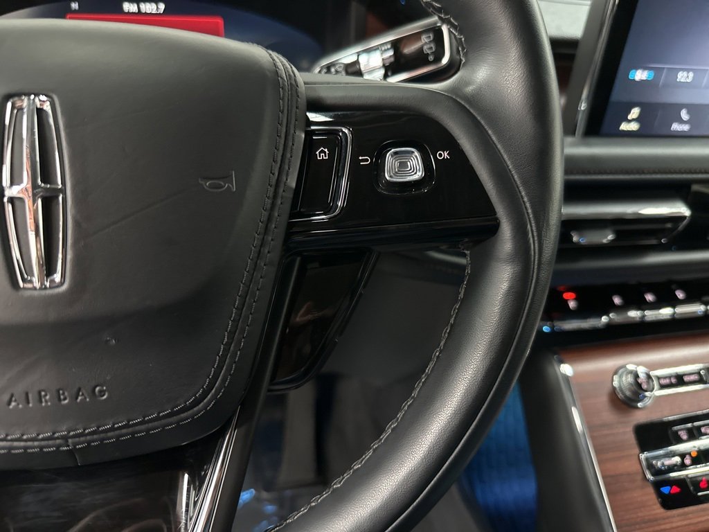 Used 2023 Lincoln Aviator Reserve w/ Equipment Group 201A image 18