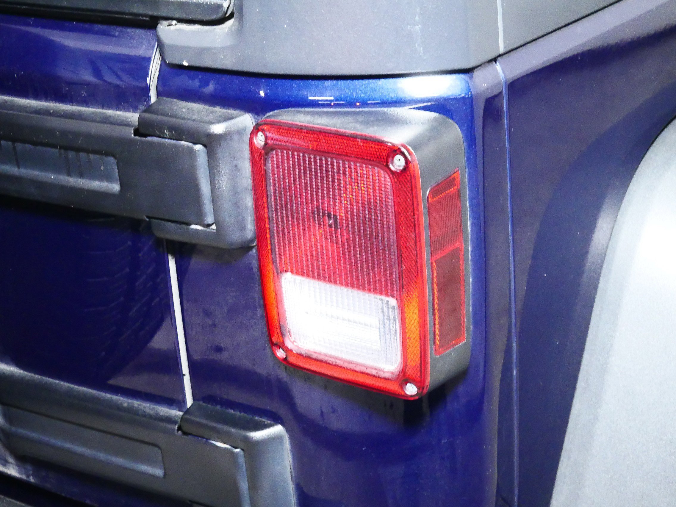 Used 2013 Jeep Wrangler Unlimited Sport image 17