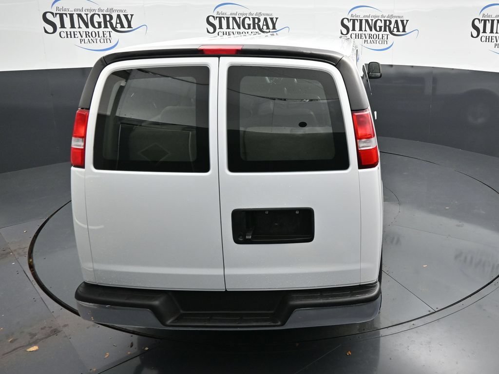 Used 2025 Chevrolet Express 3500 LT w/ LT Preferred Equipment Group RWD image 23