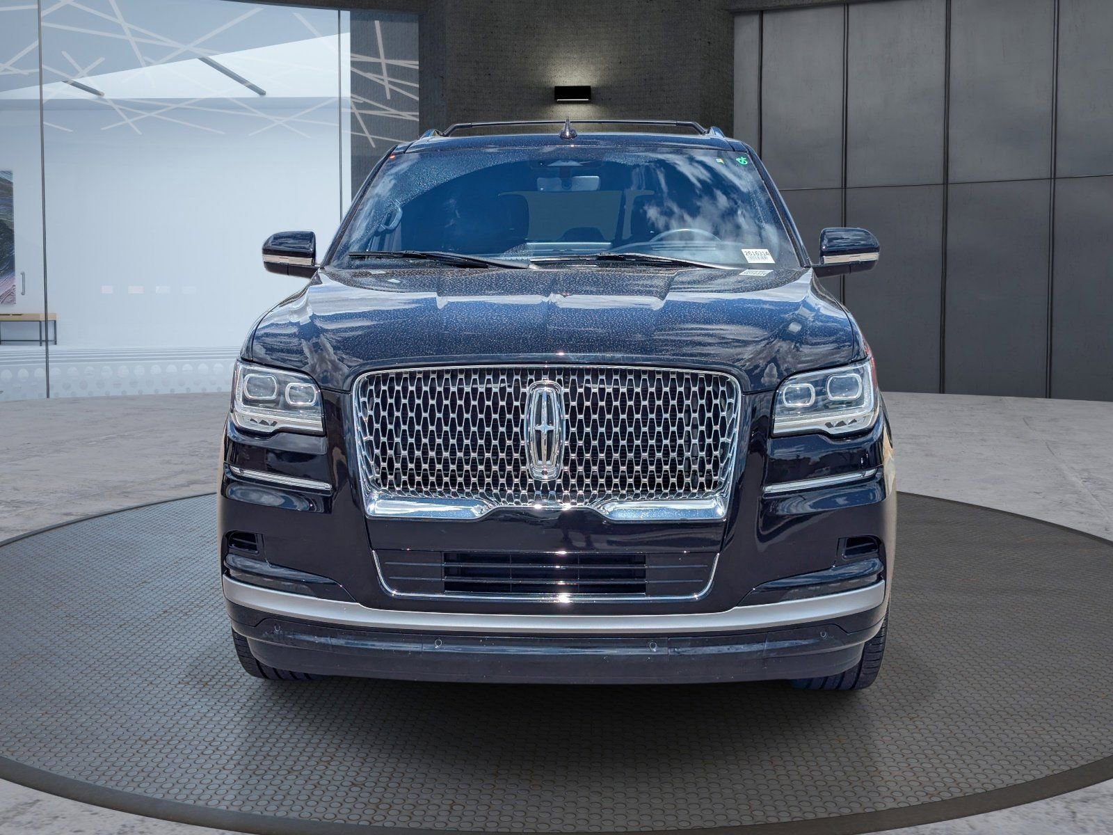 Used 2023 Lincoln Navigator Reserve image 9