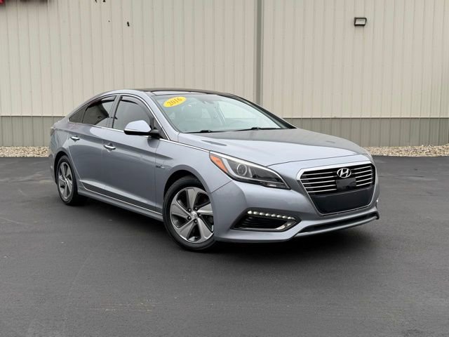 Used 2016 Hyundai Sonata Limited w/ Option Group 02 image 1