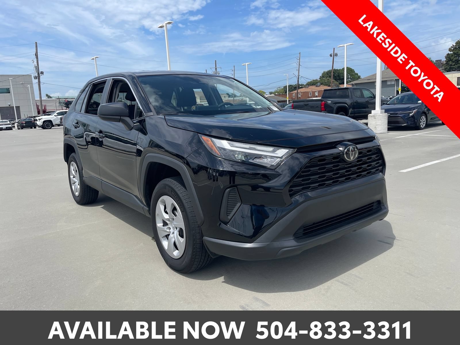 Used 2024 Toyota RAV4 LE FWD image 7