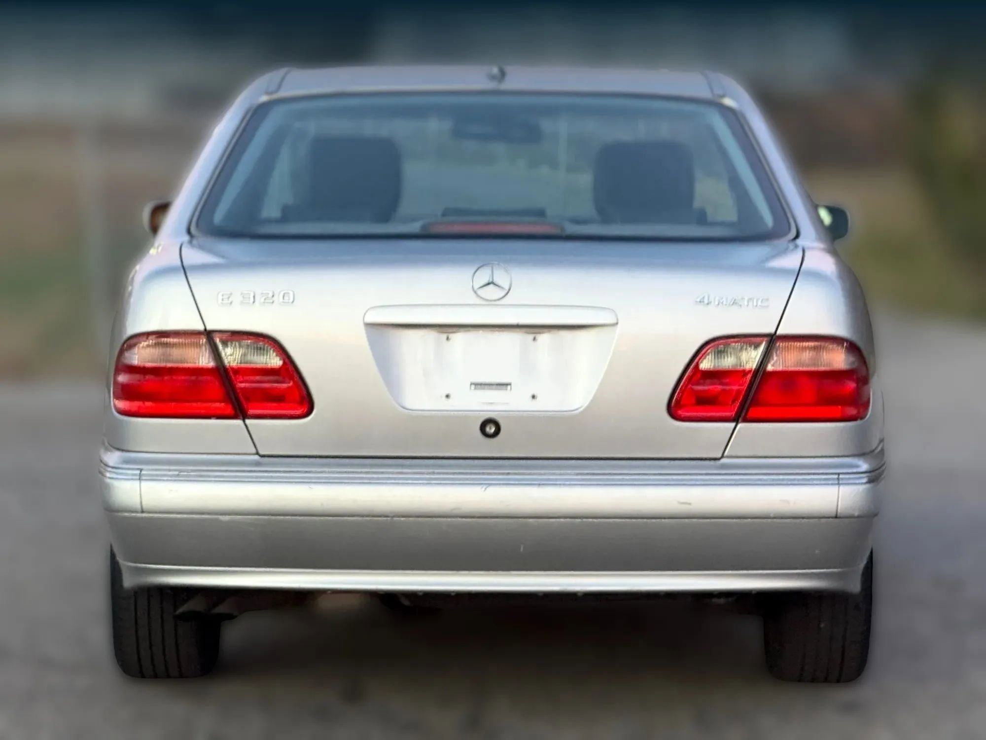 Used 2002 Mercedes-Benz E 320 4MATIC Sedan image 4