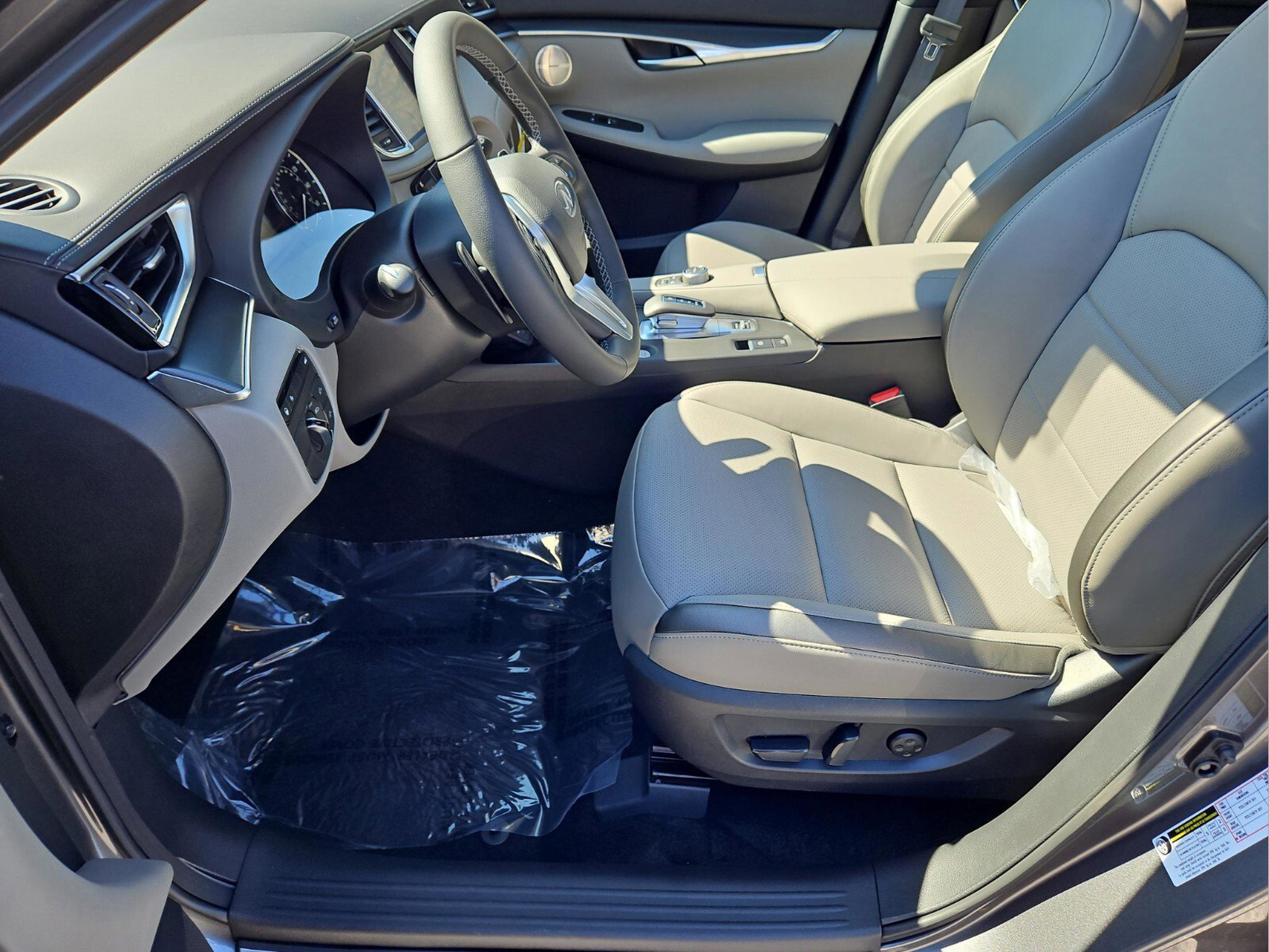 Certified 2025 INFINITI QX50 Luxe AWD/4WD image 19