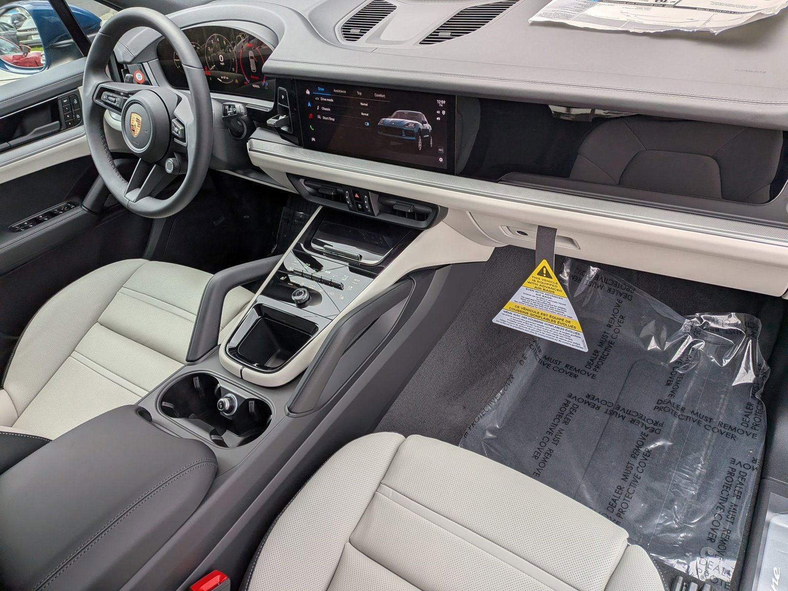 New 2026 Porsche Cayenne image 25