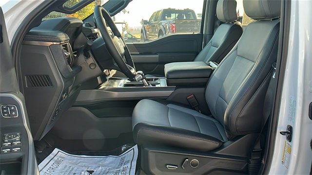 New 2025 Ford F150 Lightning Lariat image 20