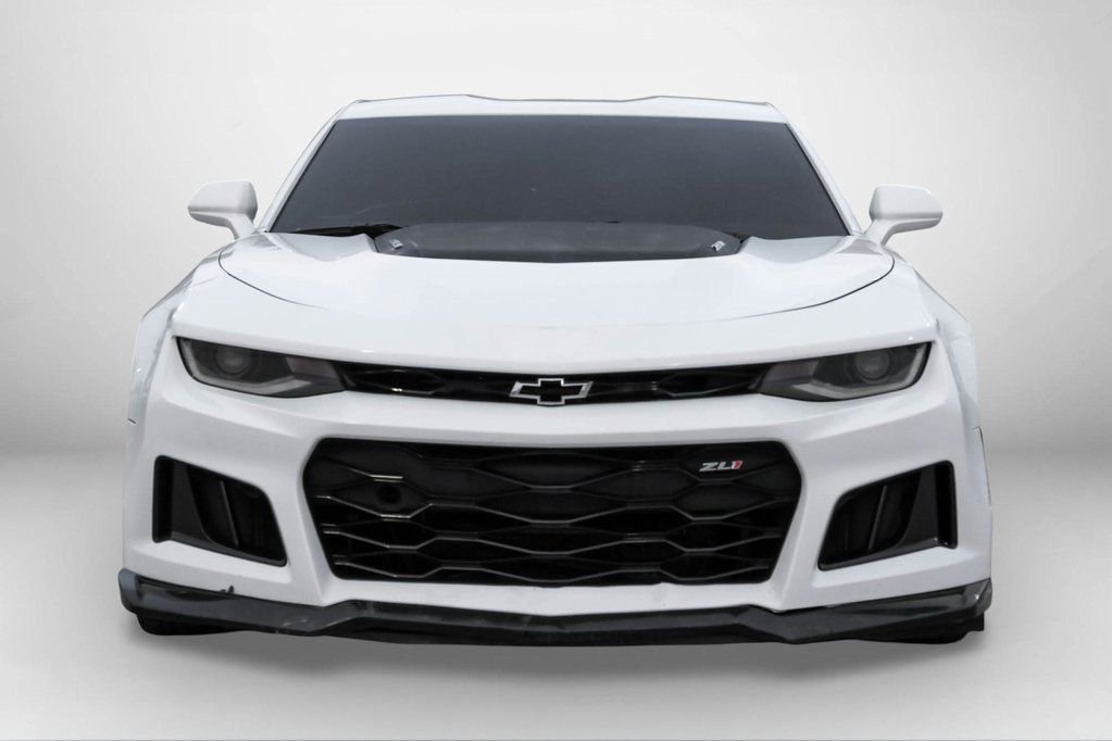 Used 2018 Chevrolet Camaro ZL1 image 3