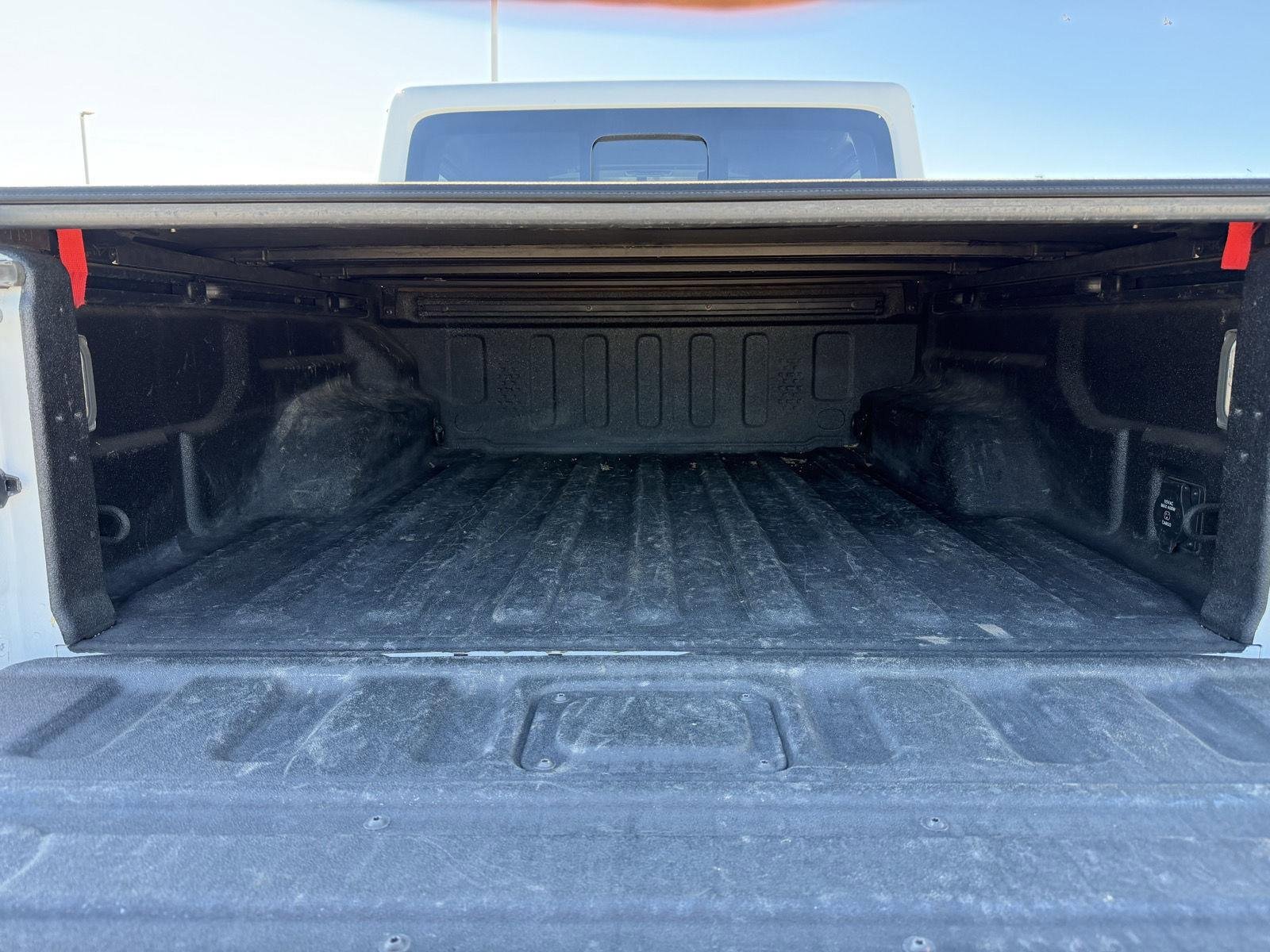 Used 2020 Jeep Gladiator Rubicon AWD/4WD image 6