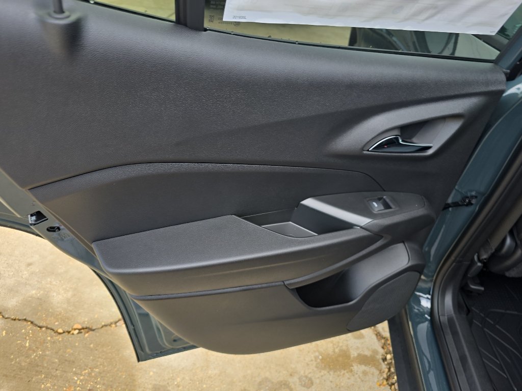 New 2026 Chevrolet Trax LT w/ Driver Confidence Package FWD image 11