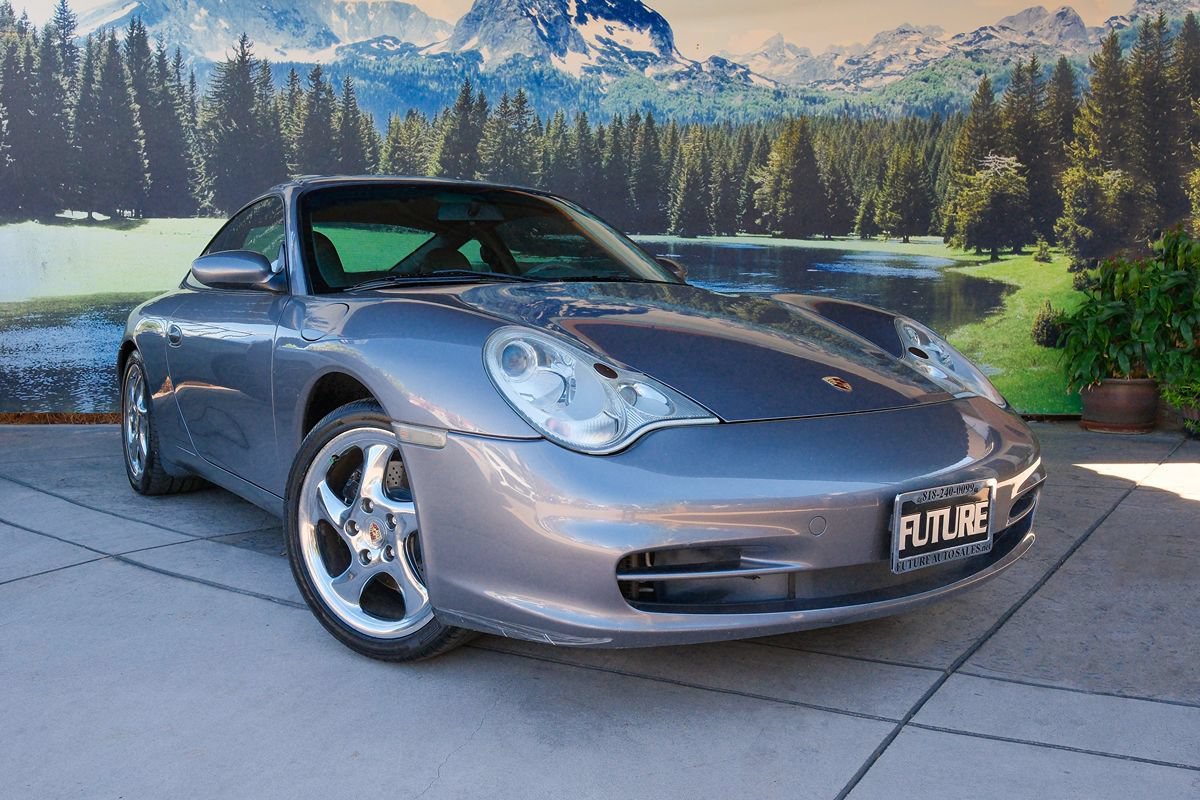 Used 2004 Porsche 911 Carrera RWD image 3