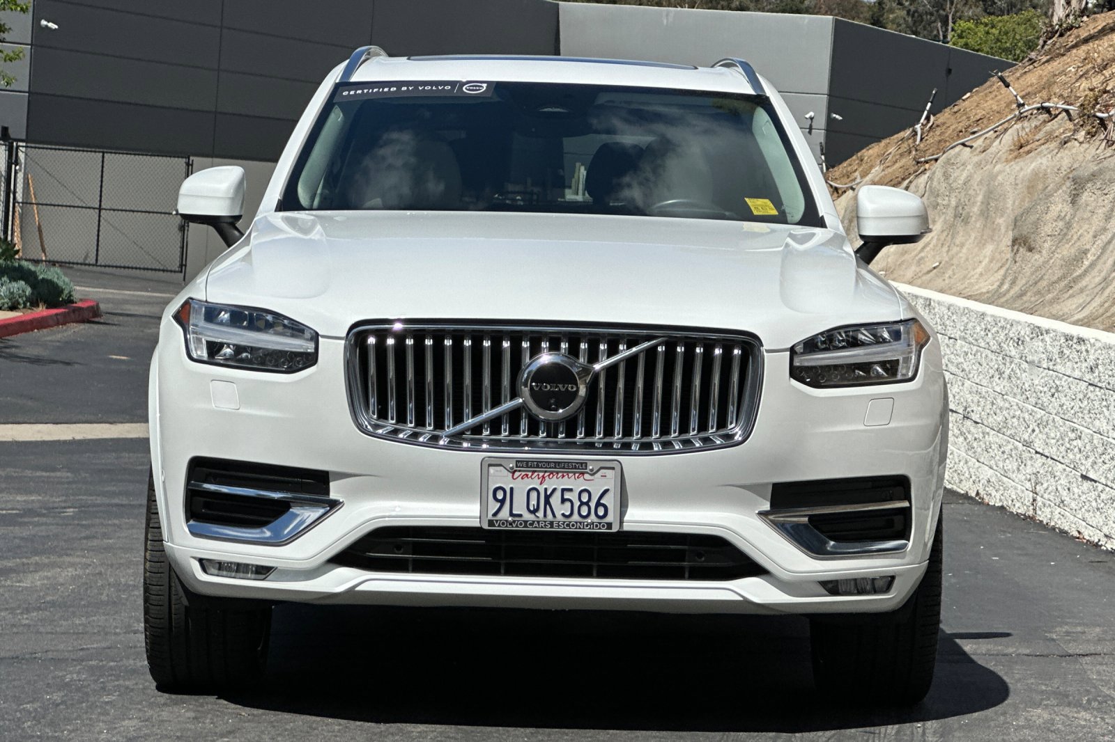 Certified 2024 Volvo XC90 B6 Ultimate w/ Protection Package Premier image 10