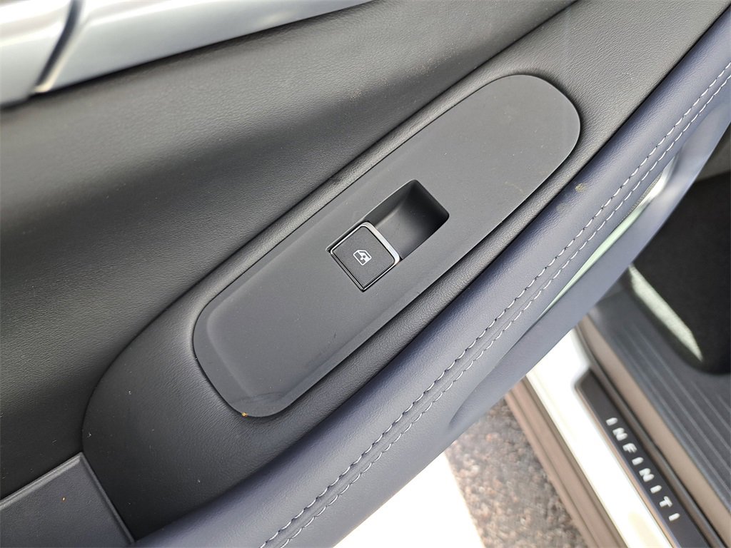 New 2026 INFINITI QX60 Sport w/ Dark Cargo Package image 15