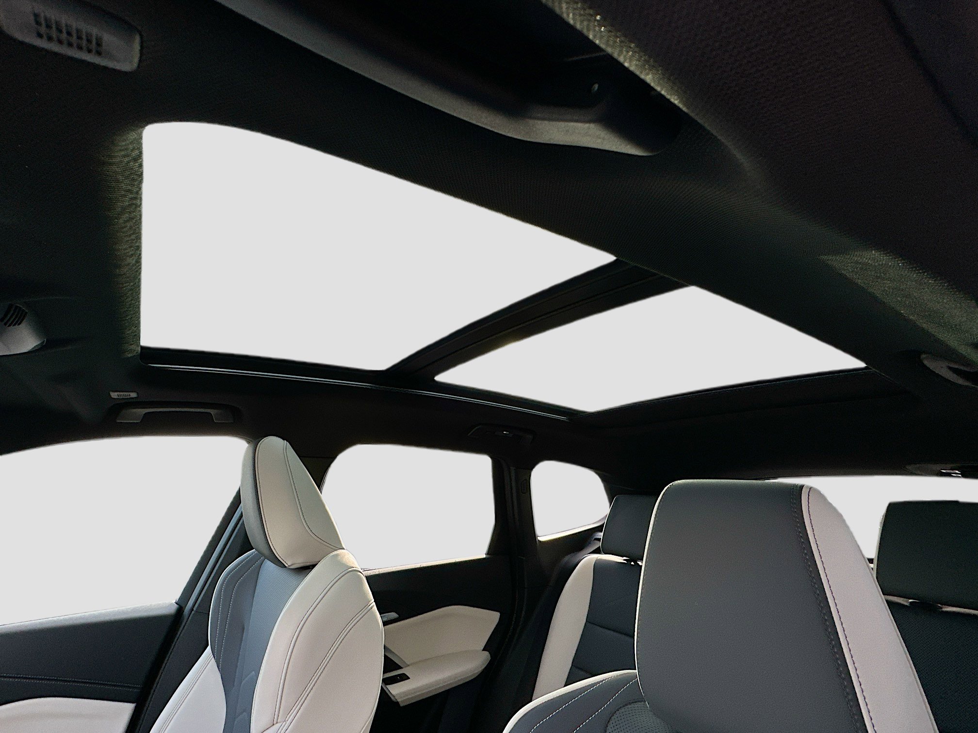 New 2026 BMW X1 xDrive28i w/ Technology Package image 16