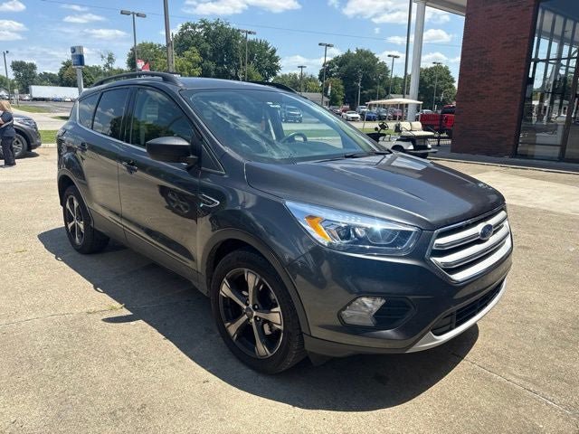 Used 2018 Ford Escape SEL FWD image 2