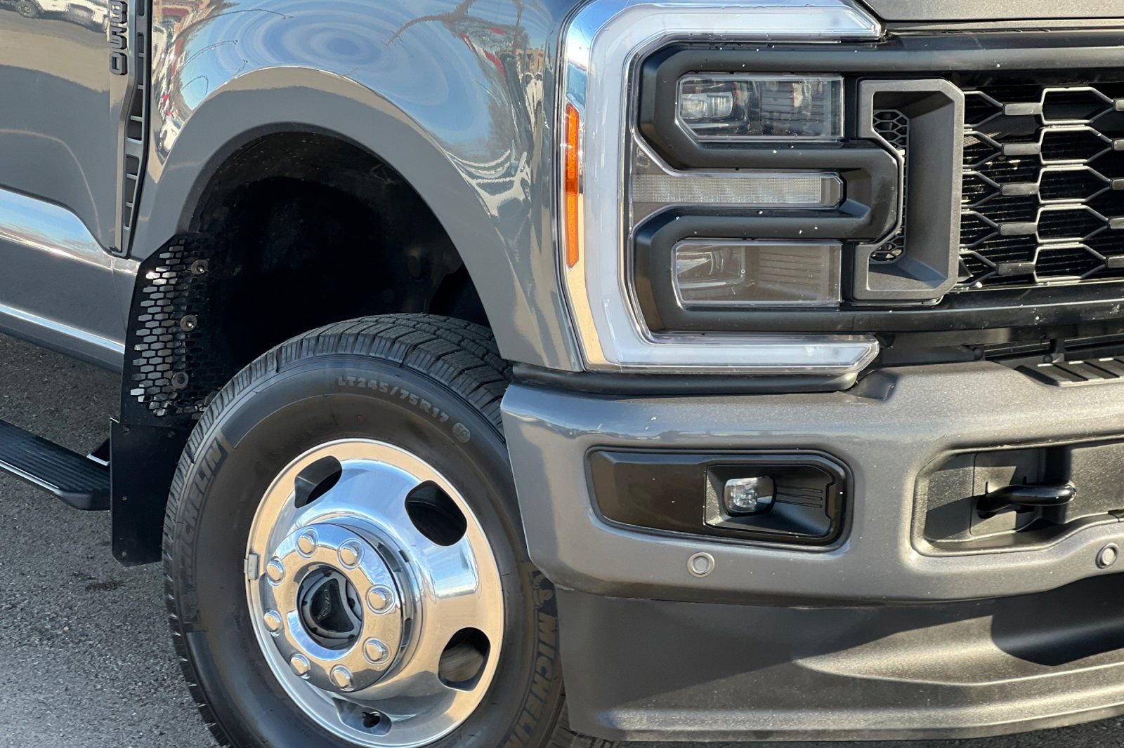 Used 2023 Ford F350 Platinum AWD/4WD image 30