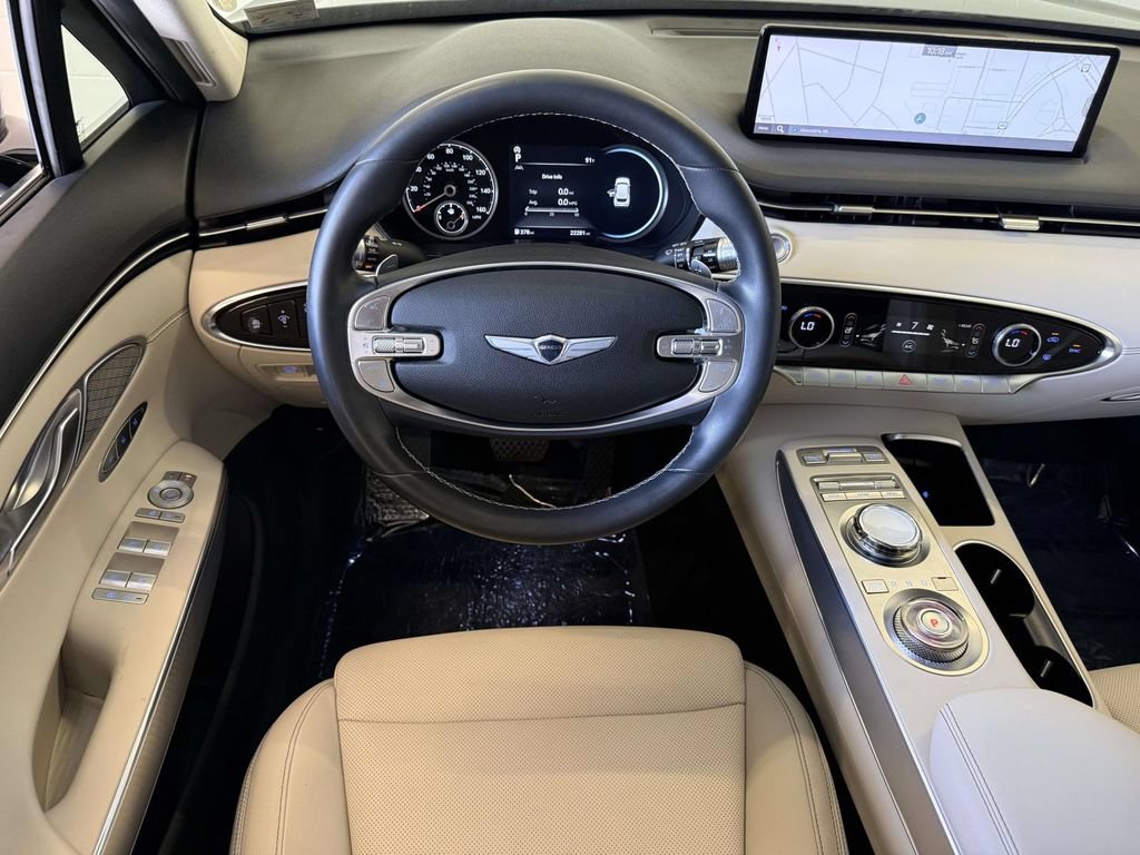 Used 2022 Genesis GV70 2.5T w/ Select Package AWD/4WD image 4