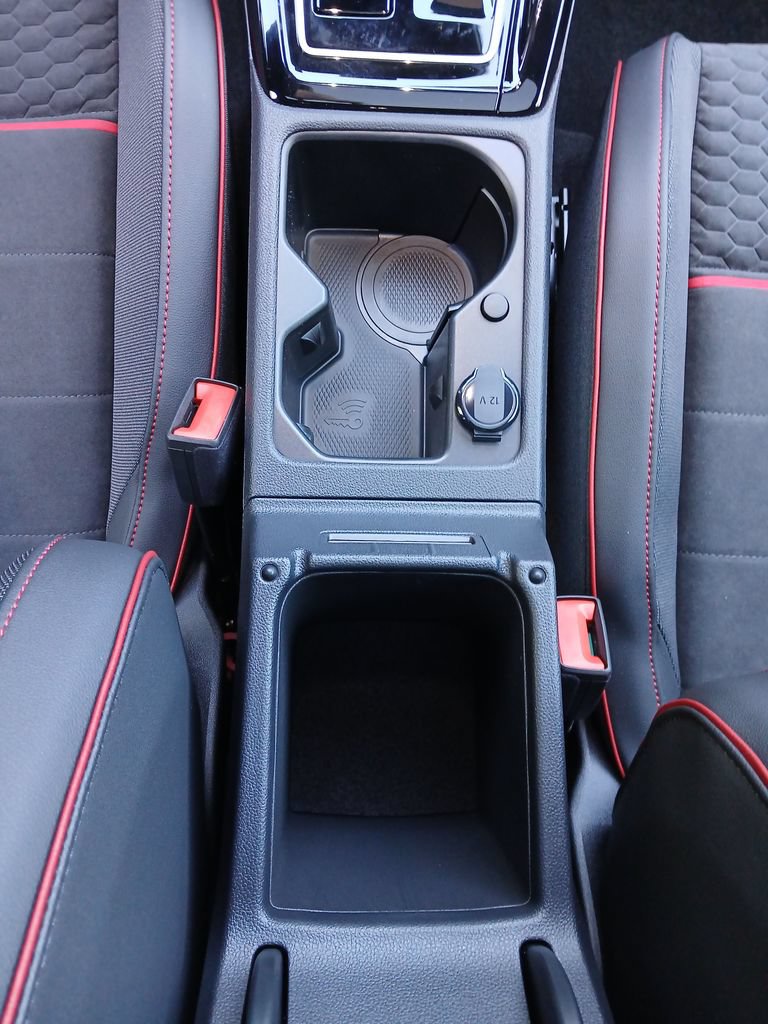 New 2026 Volkswagen GTI SE FWD image 26