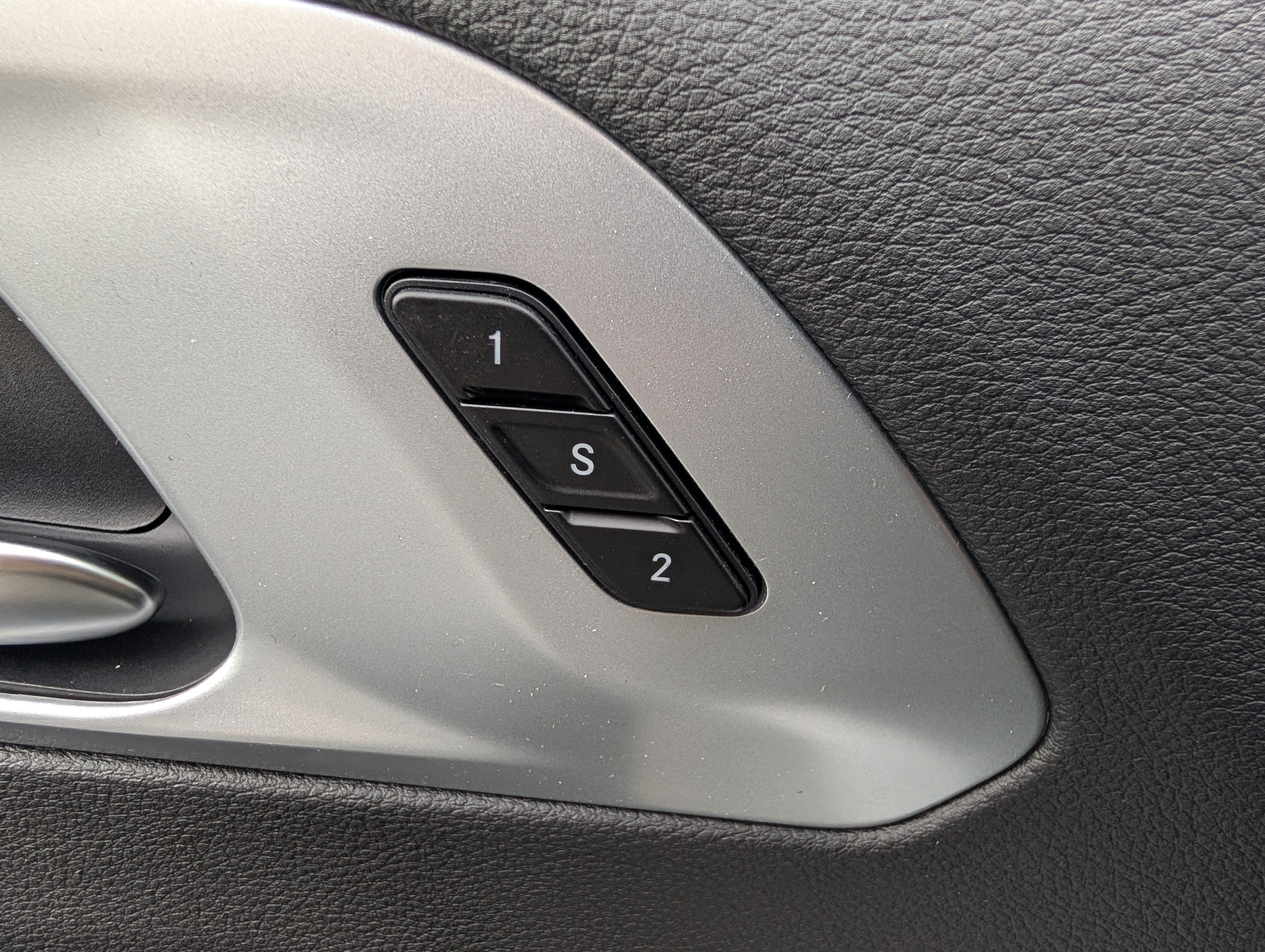 New 2026 Chrysler Pacifica Limited AWD/4WD image 22