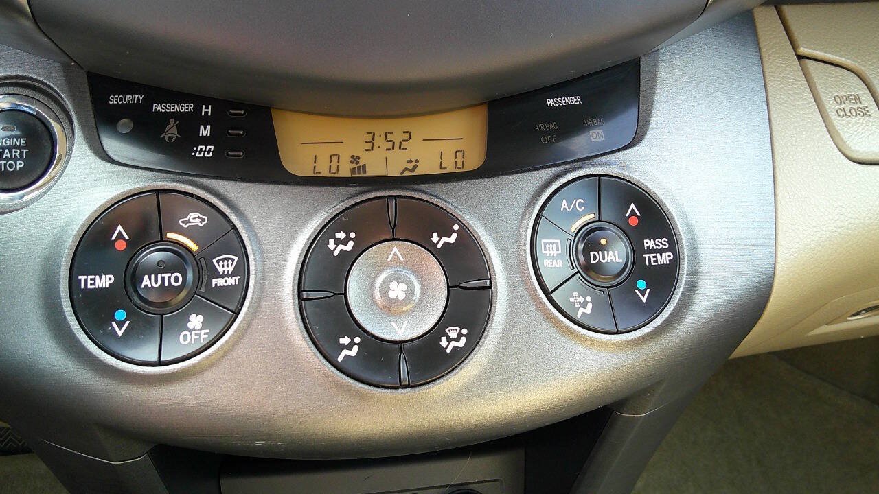 Used 2012 Toyota RAV4 Limited w/ Premium Plus Value Pkg AWD/4WD image 34