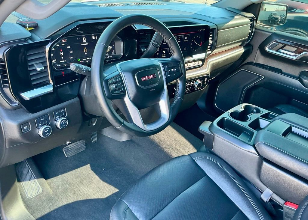 Used 2024 GMC Sierra 1500 SLT image 41