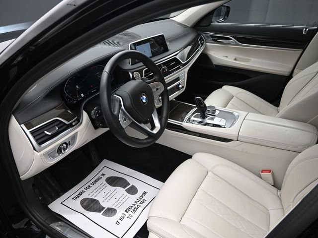Used 2022 BMW 750i xDrive image 17
