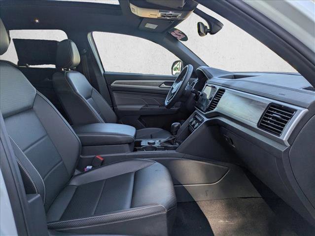 Used 2022 Volkswagen Atlas Cross Sport SE w/ Panoramic Sunroof Package image 20