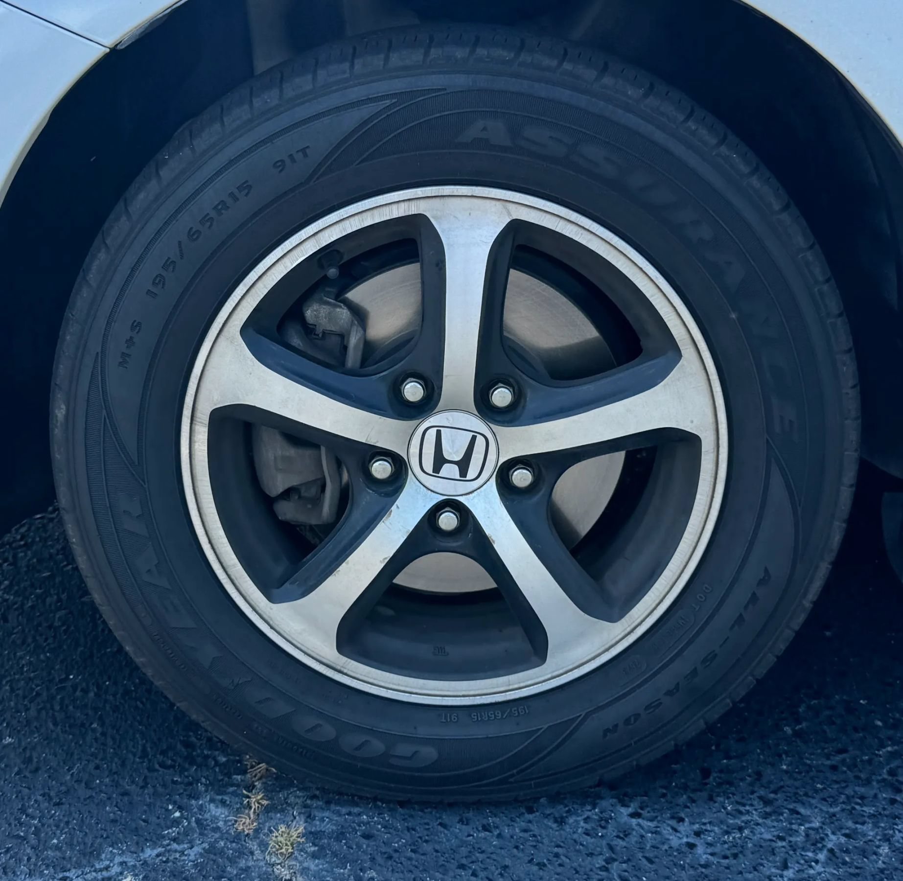 Used 2015 Honda Civic Touring image 2