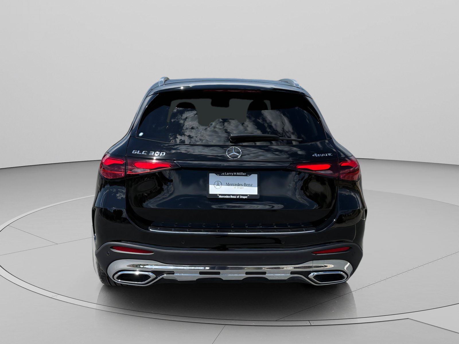 Certified 2026 Mercedes-Benz GLC 300 4MATIC image 4