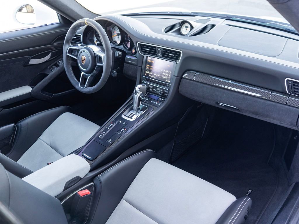 Used 2016 Porsche 911 GT3 RS image 11